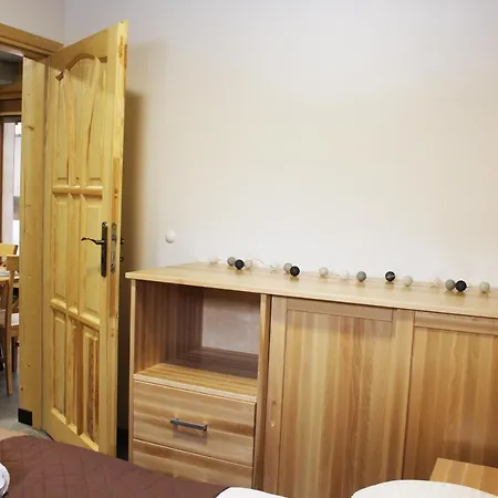 Pod Niedzwiedziem I *