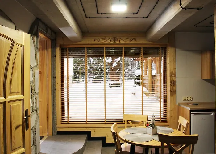 Pod Niedzwiedziem I *