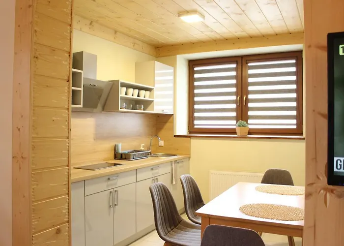 Pod Niedzwiedziem I *